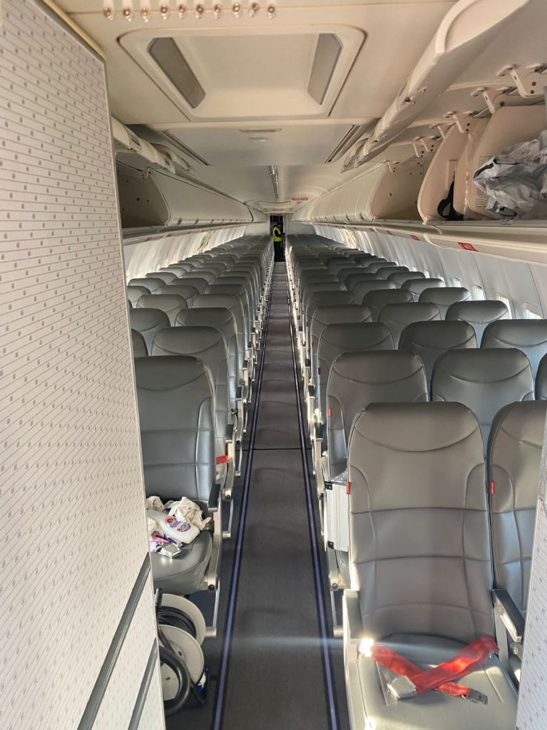 o260744_aircraft-seats_boeing-737-family_acro_superlight-ultra-main