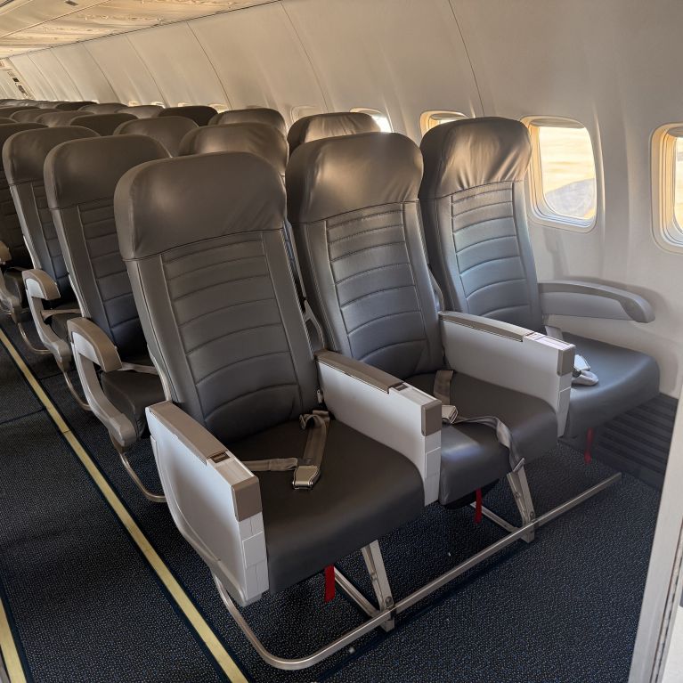 o250684_aircraft-seats_boeing-737-family_collins-aerospace_spectrum-main