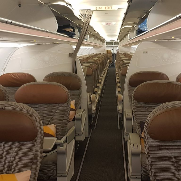 o200457_aircraft-seats_airbus-a320-family_recaro_4420d837-main