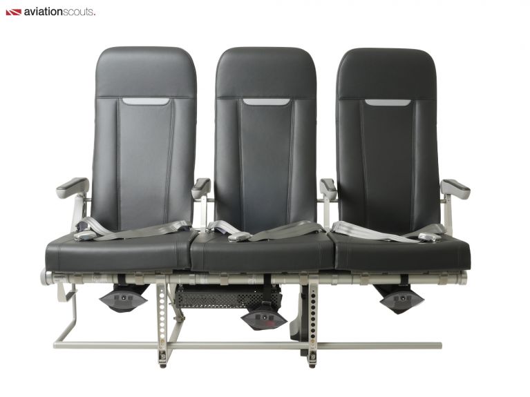 o250711_aircraft-seats_boeing-737-family_recaro_3710du67-main