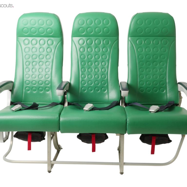 o250696_aircraft-seats_boeing-737-family_b-e-aerospace_pinnacle-1052209-series-main