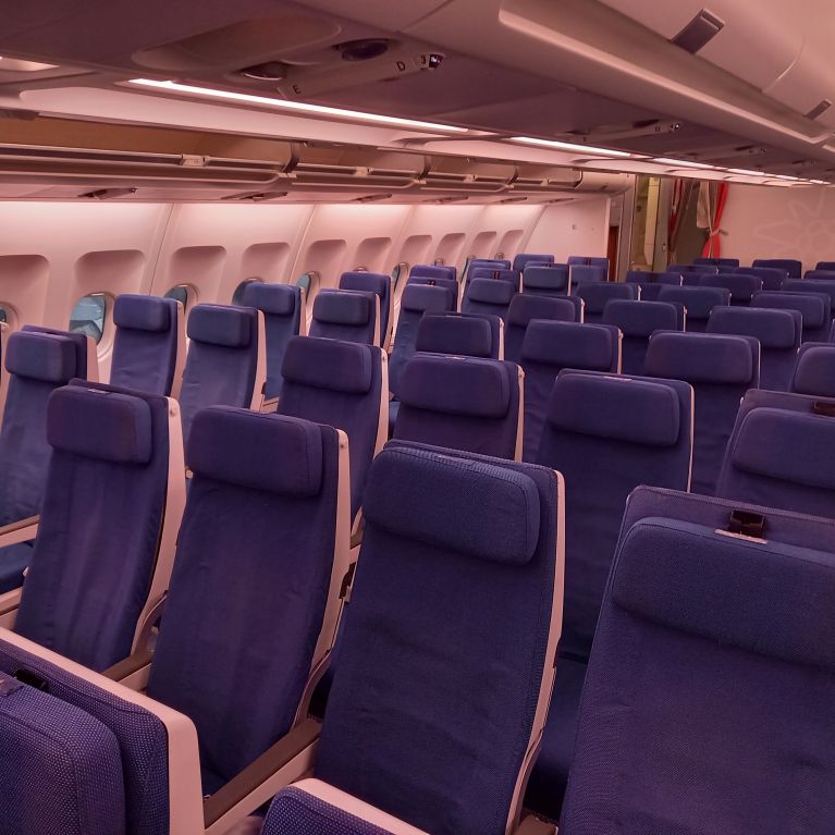 o260758_aircraft-seats_airbus-a330-a340-family_recaro_3710a469-main