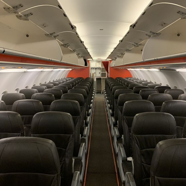 o220511_aircraft-seats_airbus-a320-family_b-e-aerospace_pinnacle-1017029-and-1017030-series-main