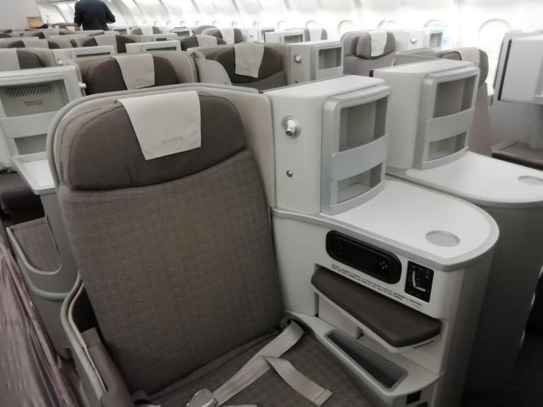 o250720_aircraft-seats_airbus-a330-a340-family_stelia_fjsl7-main