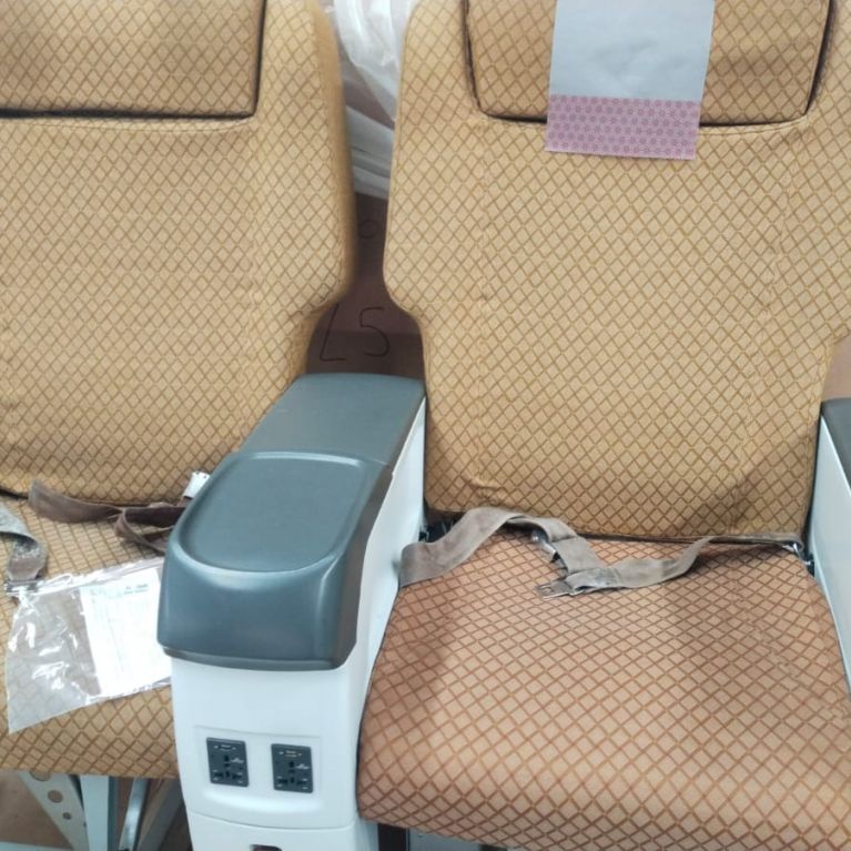 o250692_aircraft-seats_airbus-a320-family_recaro_4400b424-main