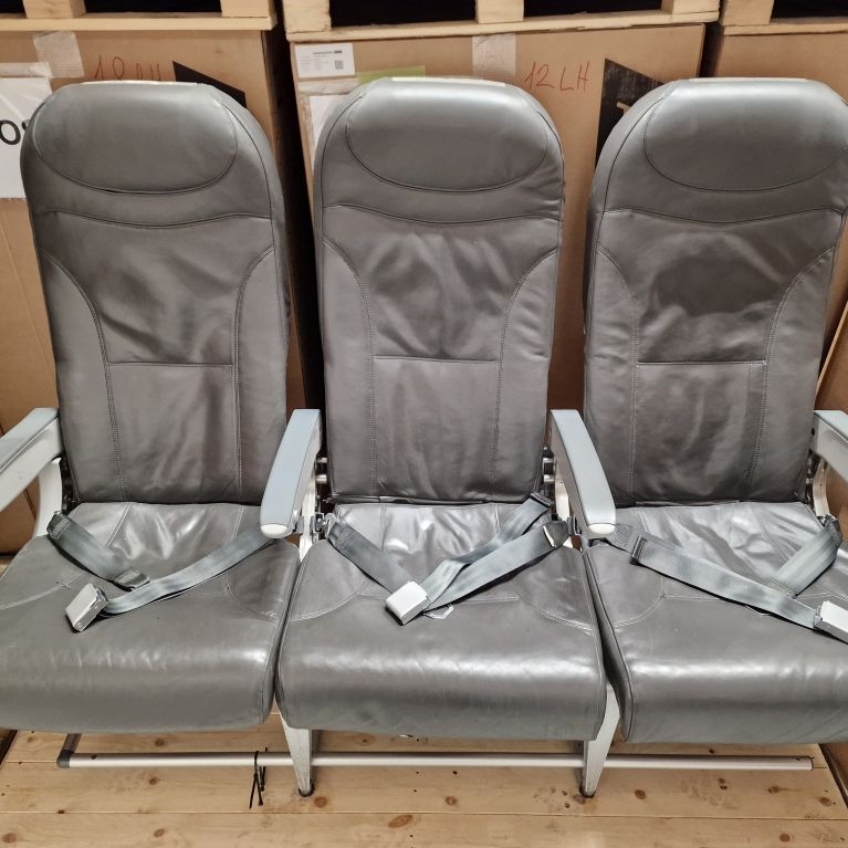 o260739_aircraft-seats_airbus-a320-family_recaro_3510a377-main