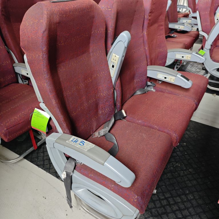 o250690_aircraft-seats_boeing-737-family_weber_5600-main