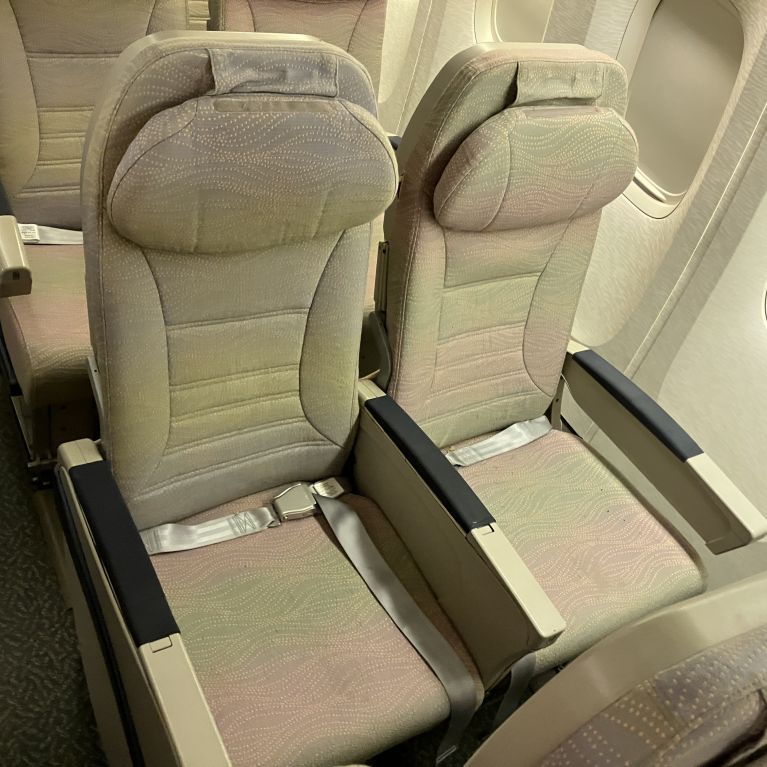o260751_aircraft-seats_boeing-777-family_weber_weber-5750-main