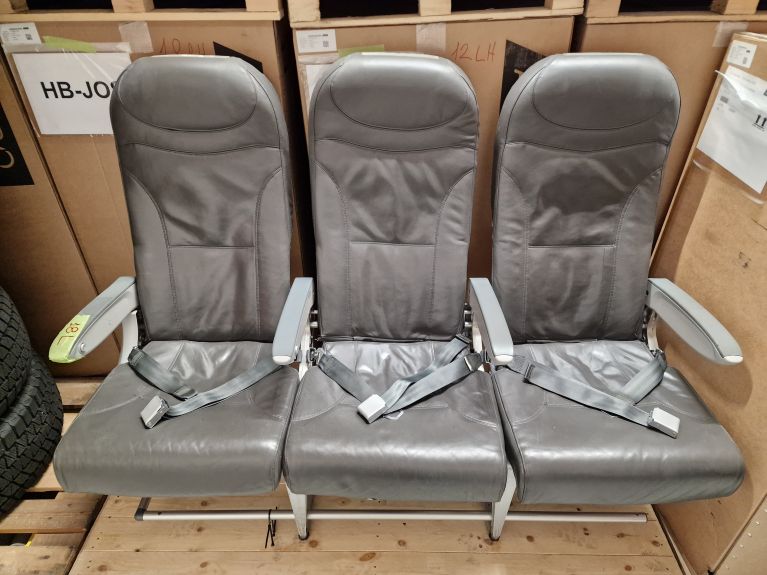 o260739_aircraft-seats_airbus-a320-family_recaro_3510a377-main
